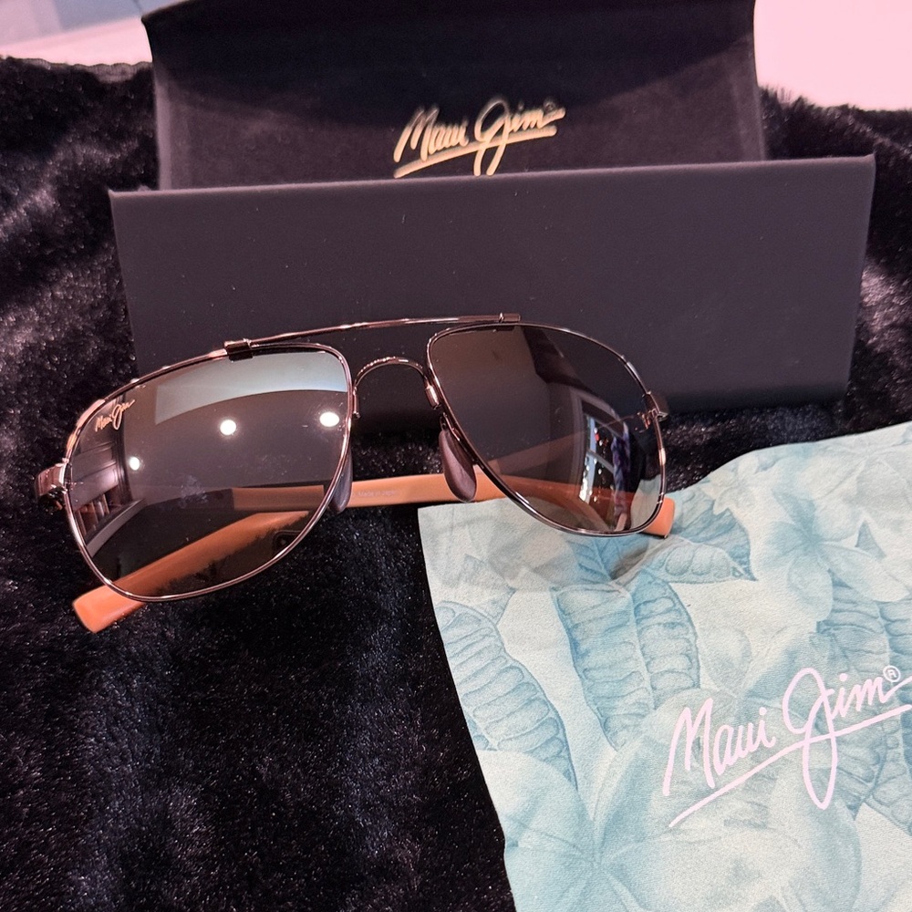 Maui Jim Aviator Sunglasses with Brown Gradient Lenses and Brown Frame